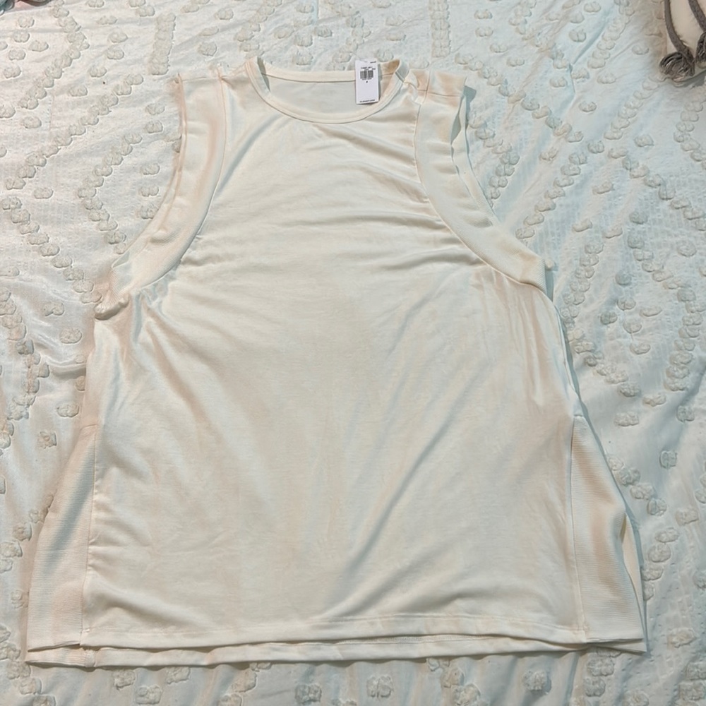 Womens Old Navy active tank size small (NWT)